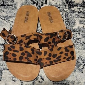 Muk Luks Brown Leopard Sandals